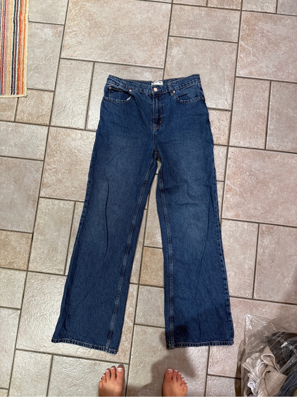 We the Free size 29 cargo pocket jeans